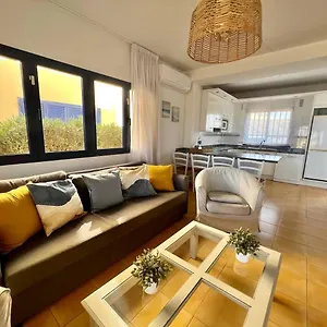 https://baha-meloneras-playa-1.in-canary-islands.com